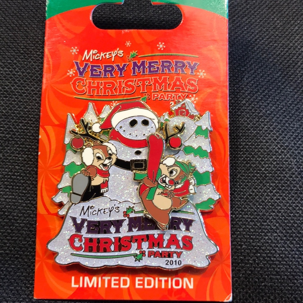 Mickey very merry Christmas party pin 2010